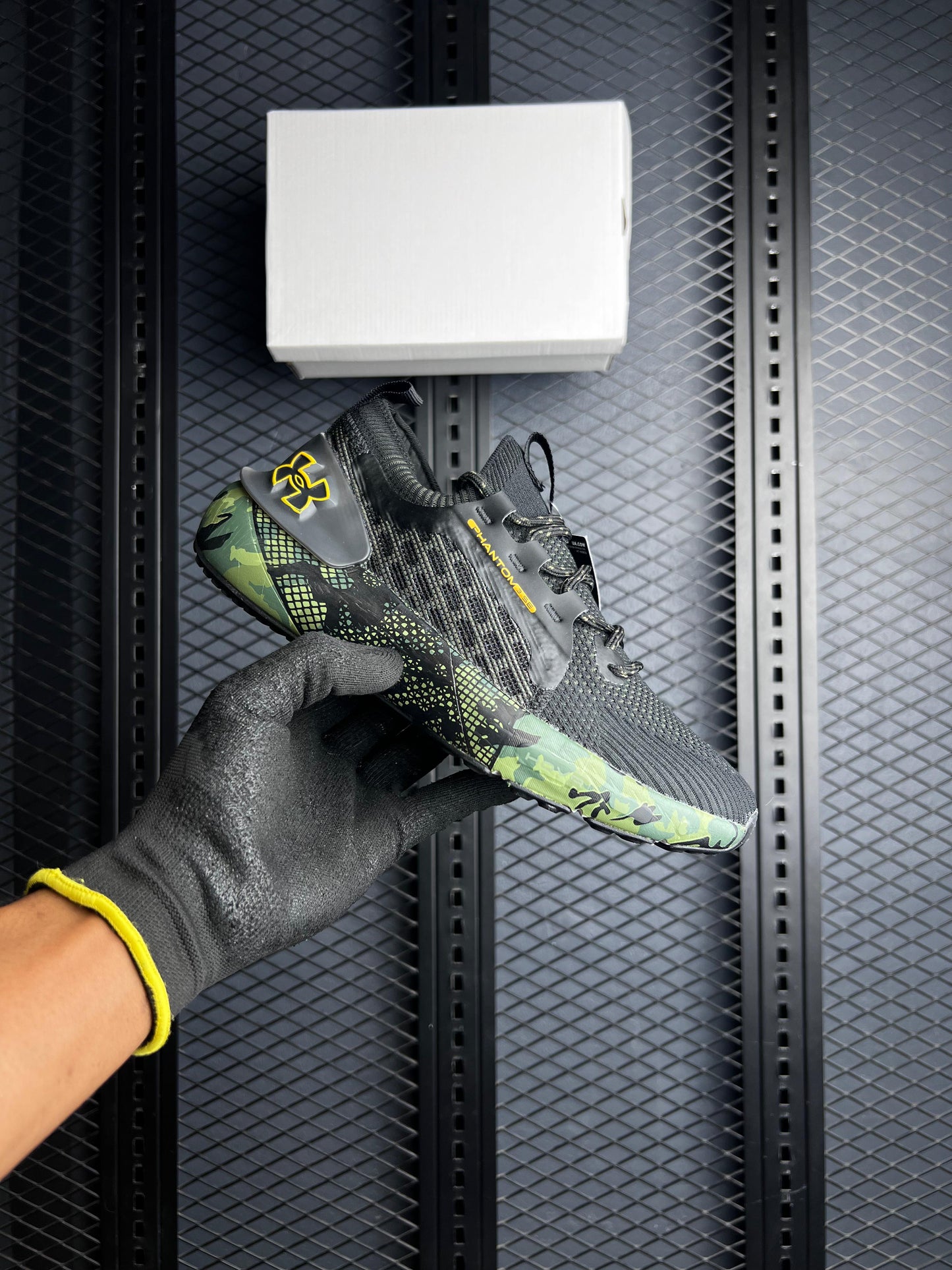 Under Armour Phantom