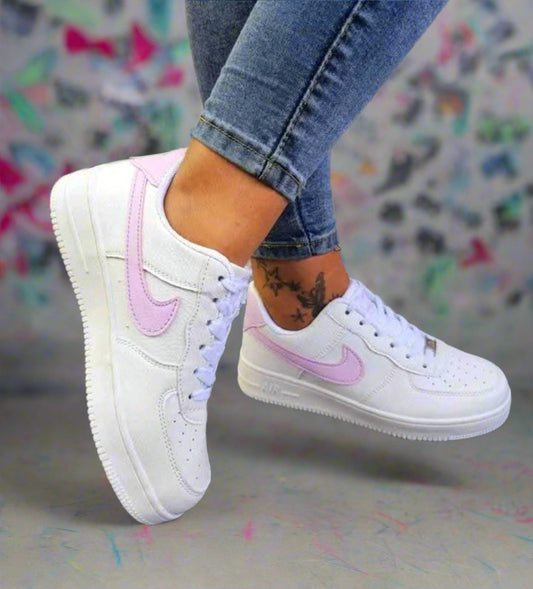 NiKE AIRFORCE 1