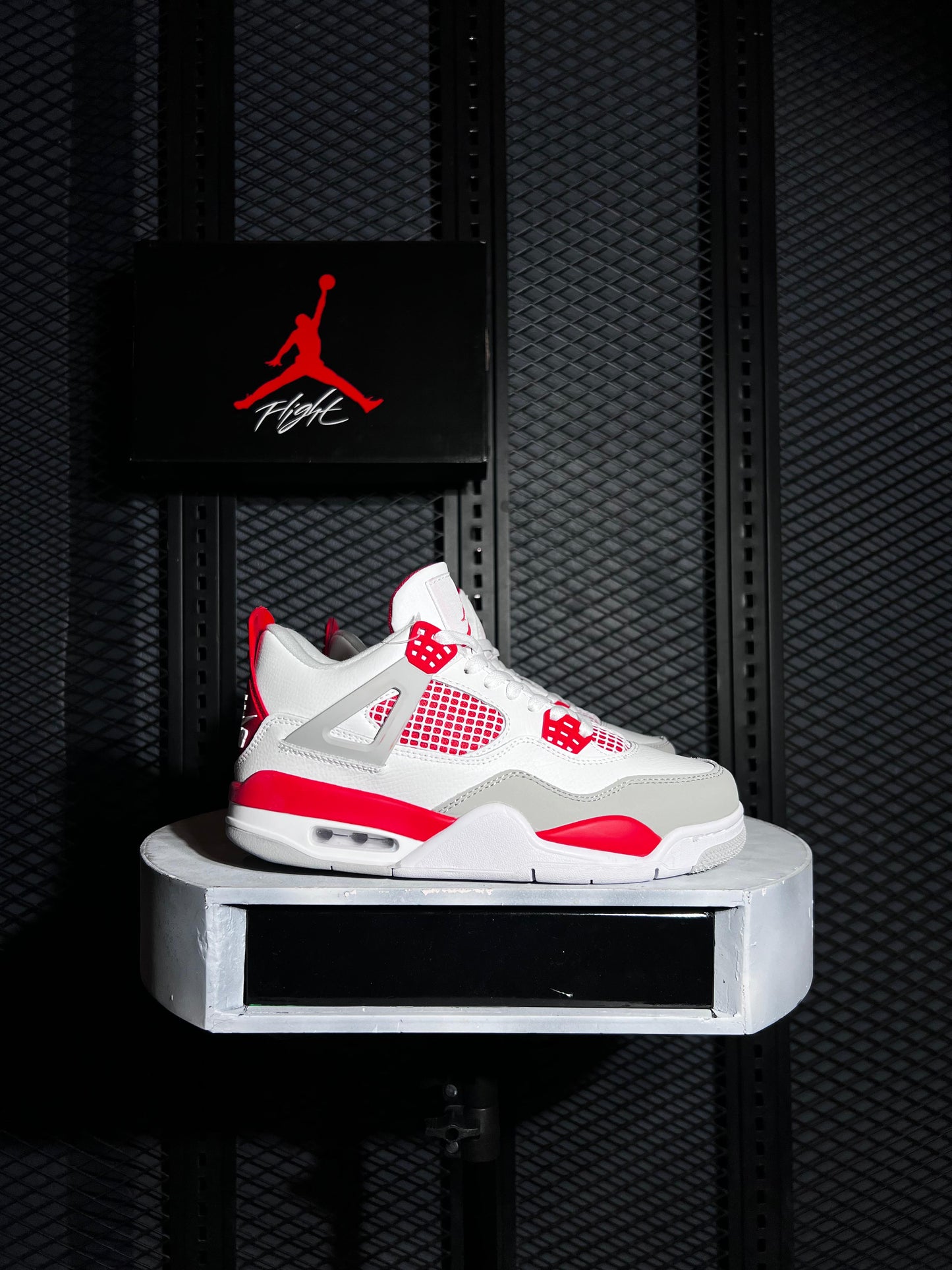 Nike Jordan 4 Retro