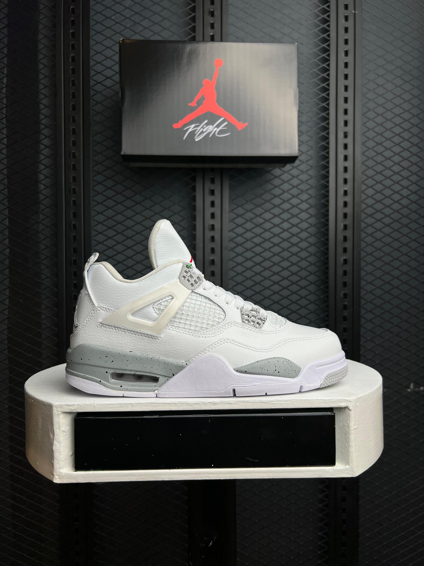 Nike Jordan 4 Retro