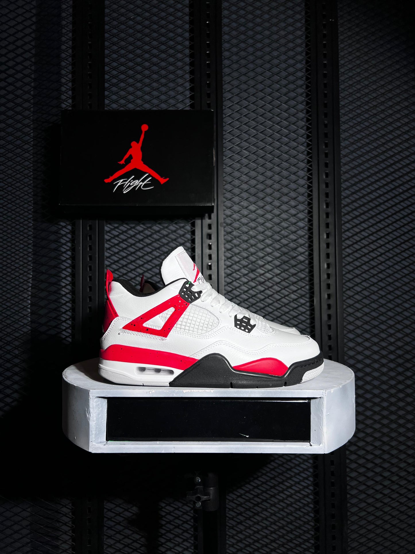 Nike Jordan 4 Retro
