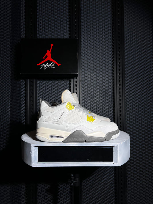 Nike Jordan 4 Retro